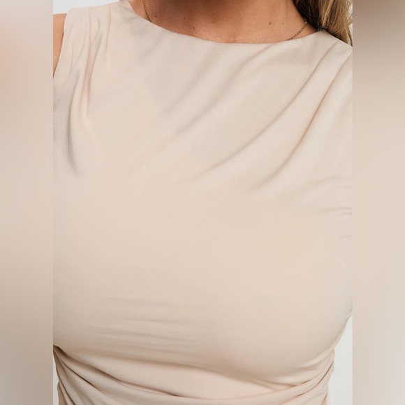 NWT Princess Polly HOLD EM HIGH NECK TOP CREAM - Picture 6 of 8